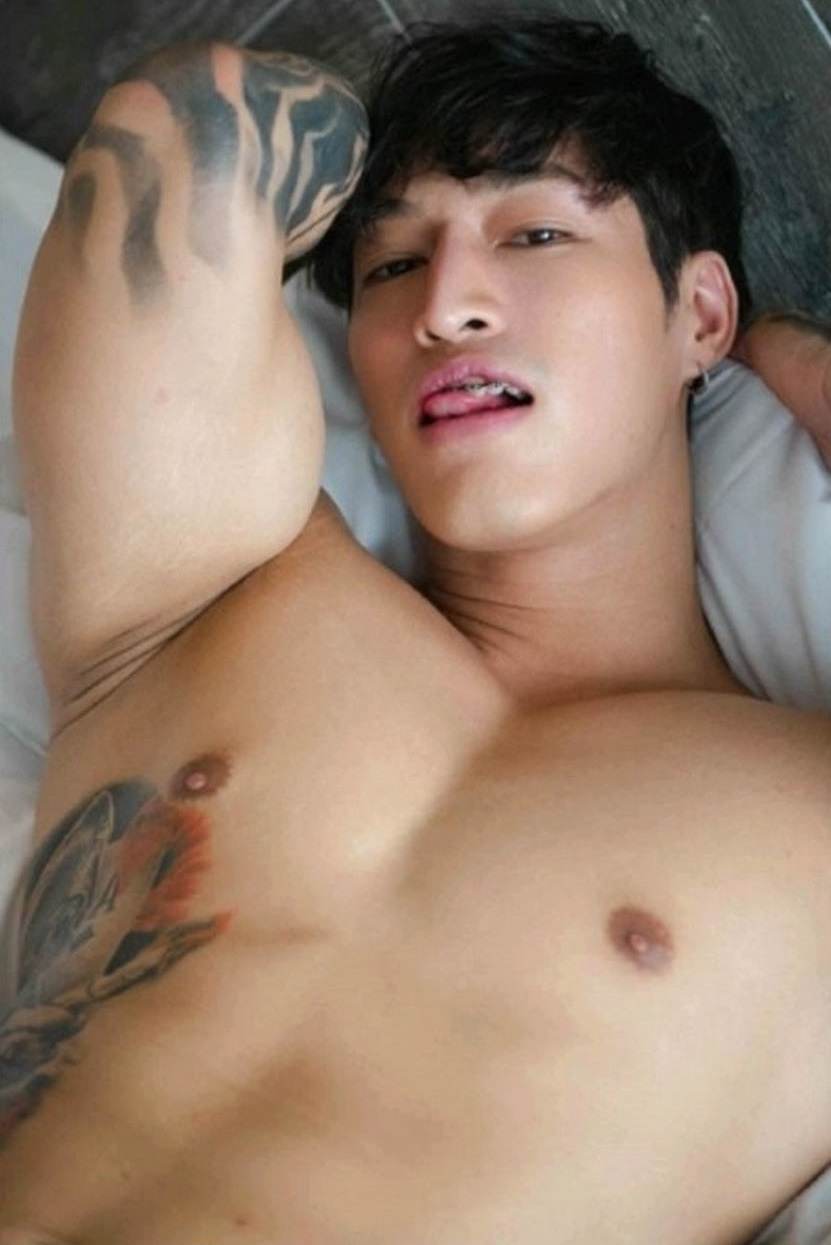 หนุ่มหล่อขึ้นปก 795.18