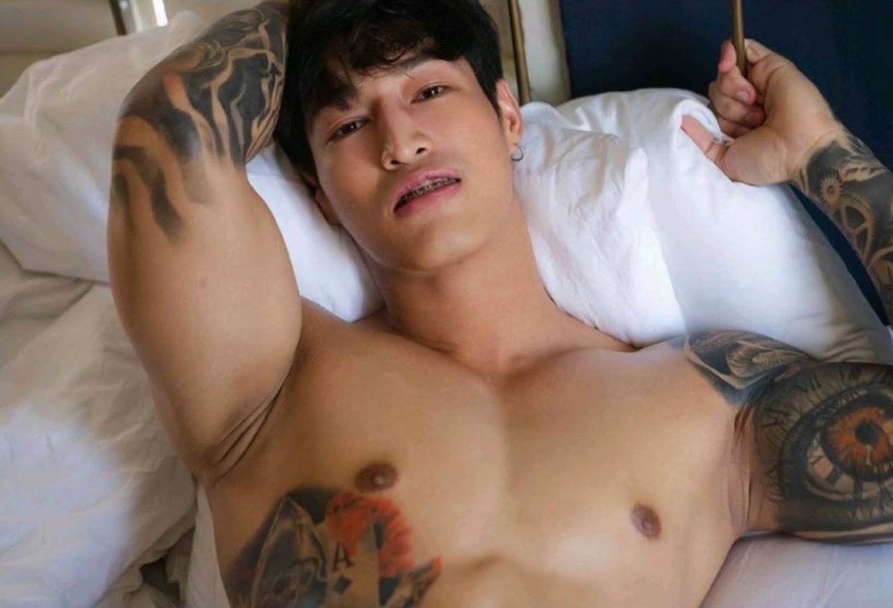 หนุ่มหล่อขึ้นปก 795.18