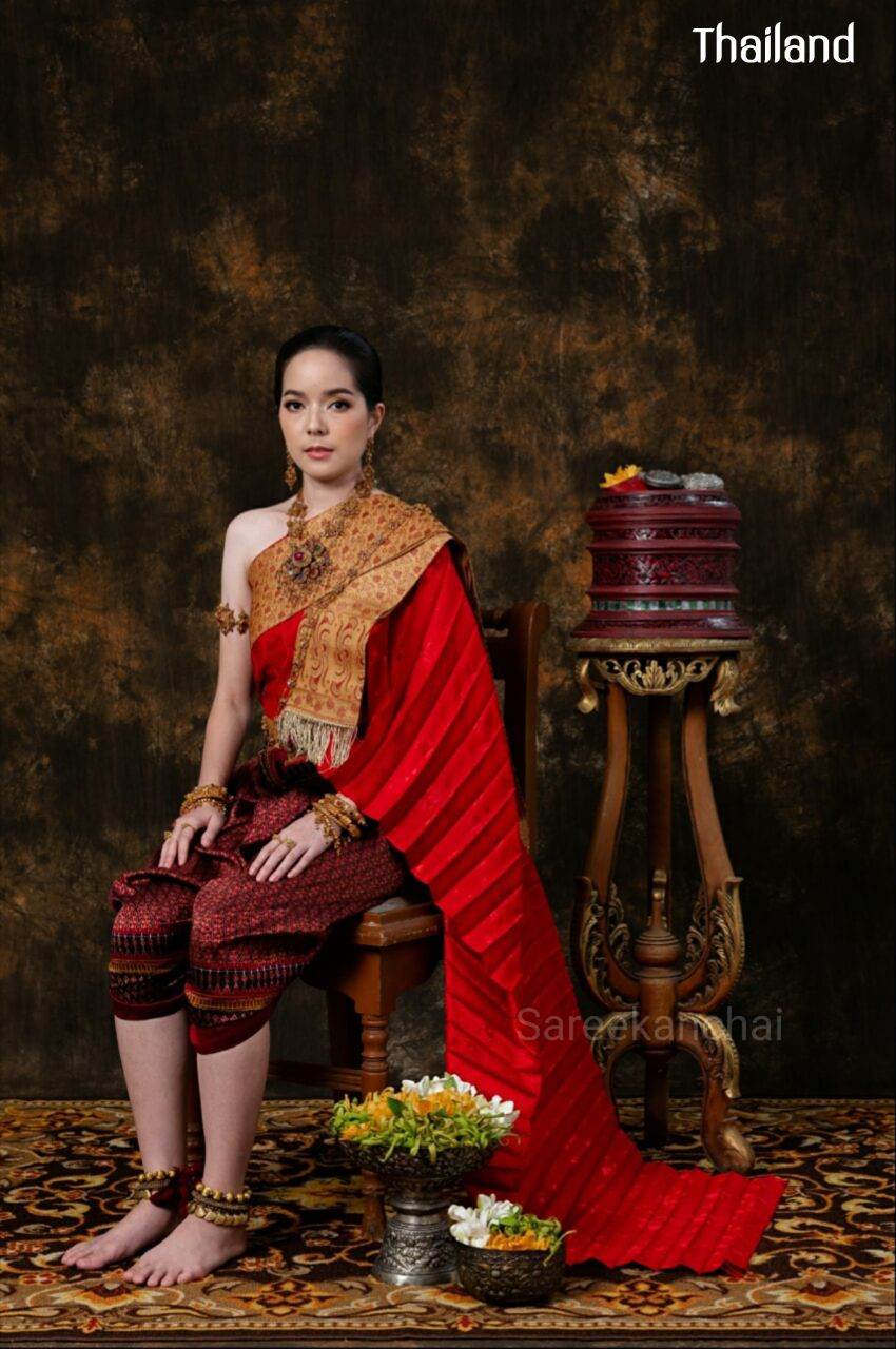 Thailand 🇹🇭 | Thai traditional costume, ชุดไทย