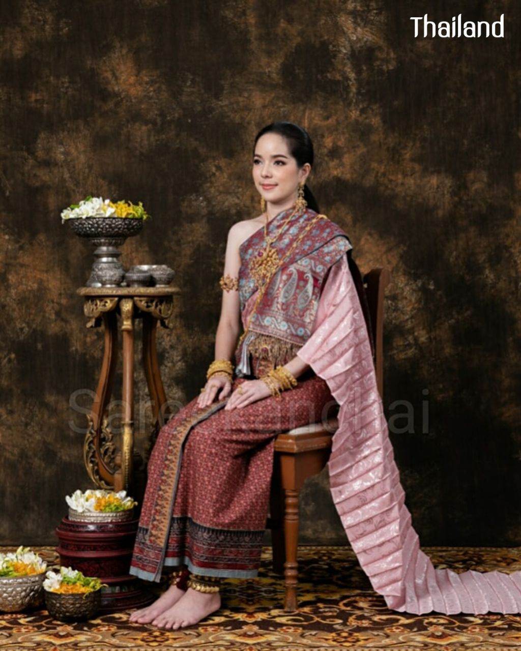 Thailand 🇹🇭 | Thai traditional costume, ชุดไทย