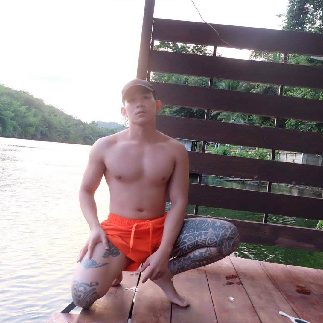 SPECIAL SET:FINกดLIKEใช่กดLOVE; 20