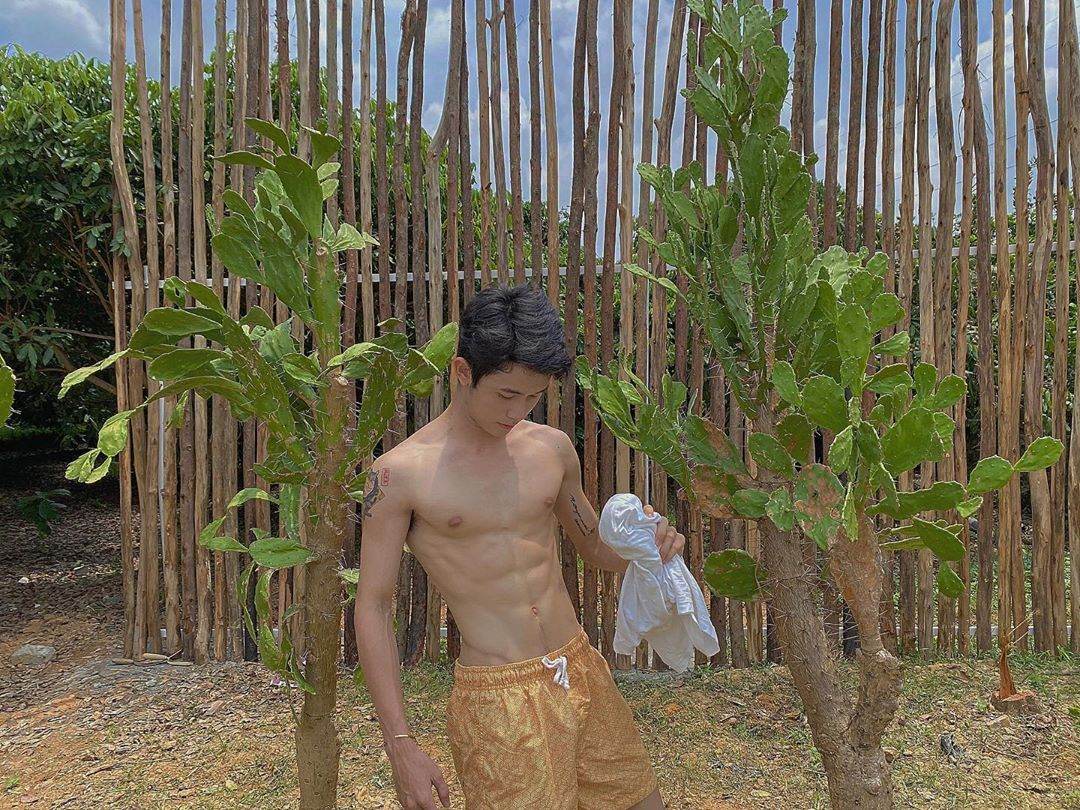 SPECIAL SET:FINกดLIKEใช่กดLOVE; 20