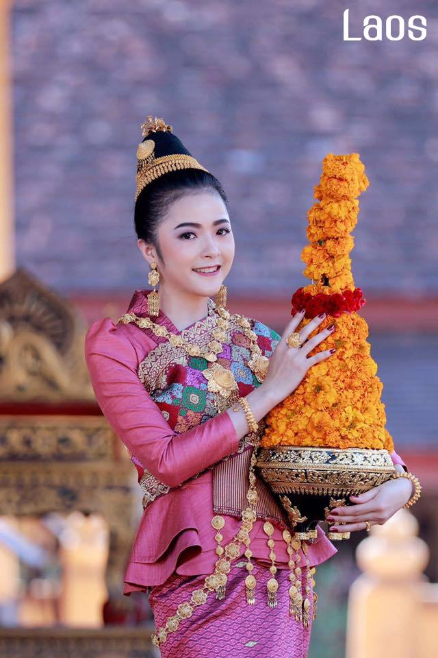 Laos 🇱🇦 | "ງານແຕ່ງ ລາວ" Laos traditional wedding costume