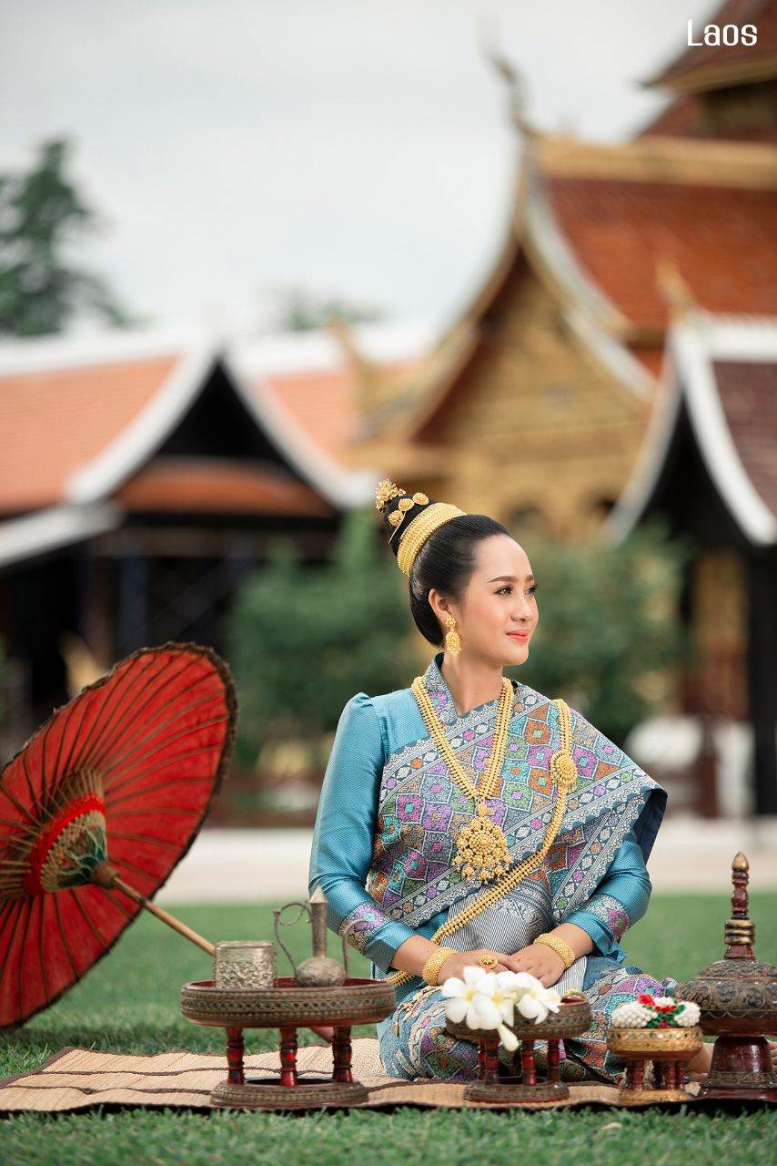 Laos 🇱🇦 | "ງານແຕ່ງ ລາວ" Laos traditional wedding costume