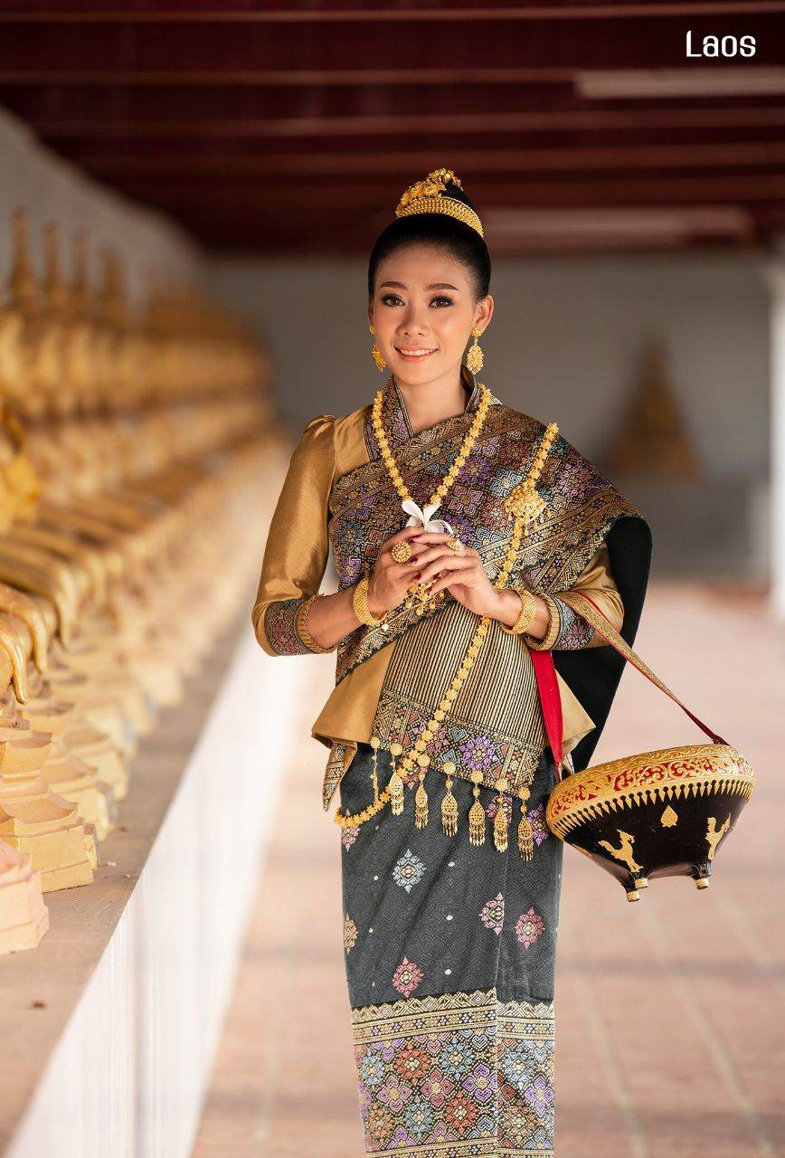 Laos 🇱🇦 | "ງານແຕ່ງ ລາວ" Laos traditional wedding costume