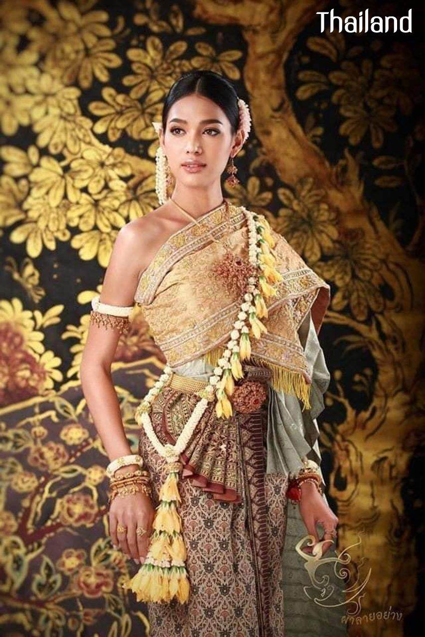 THAILAND 🇹🇭 | "Malai Krui - มาลัยครุย" Traditional Thai Flowers Art
