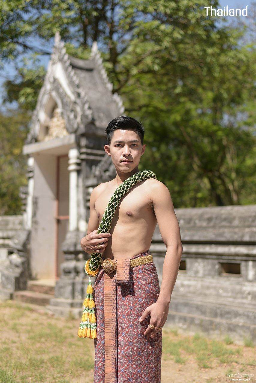 THAILAND 🇹🇭 | "Malai Krui - มาลัยครุย" Traditional Thai Flowers Art
