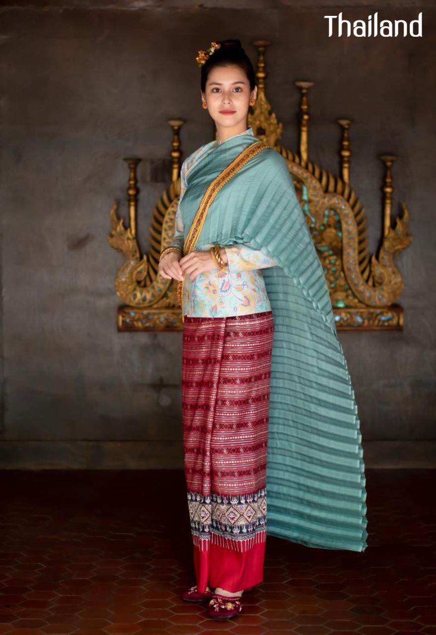 THAILAND 🇹🇭 | ล้านนา, Lanna traditional costume - Tai Yuan ethnic.