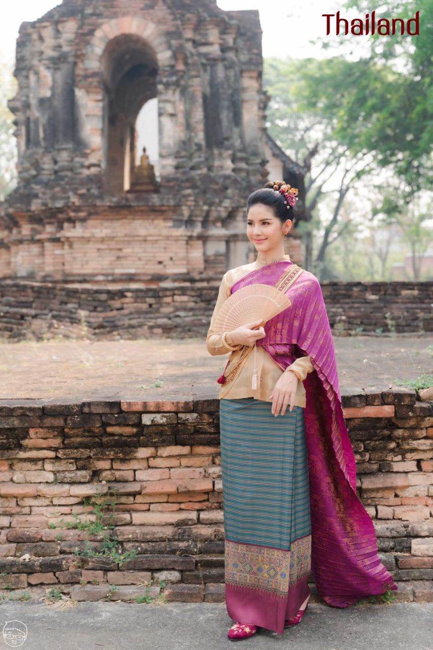 THAILAND 🇹🇭 | ล้านนา, Lanna traditional costume - Tai Yuan ethnic.