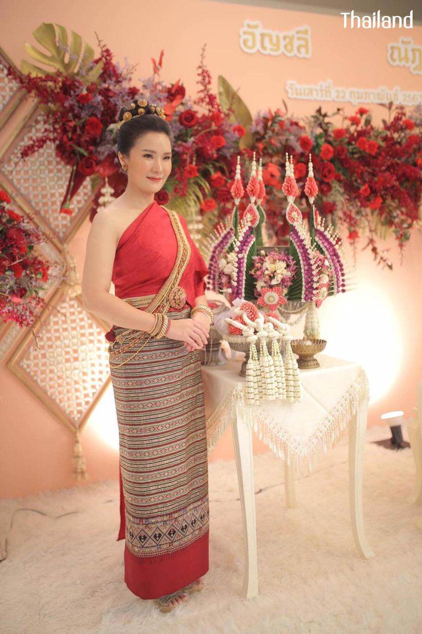 THAILAND 🇹🇭 | ล้านนา, Lanna traditional costume - Tai Yuan ethnic.