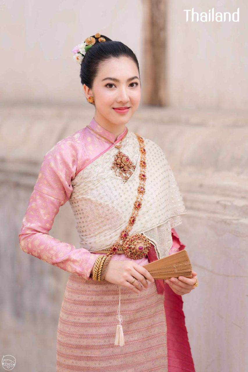THAILAND 🇹🇭 | ล้านนา, Lanna traditional costume - Tai Yuan ethnic.
