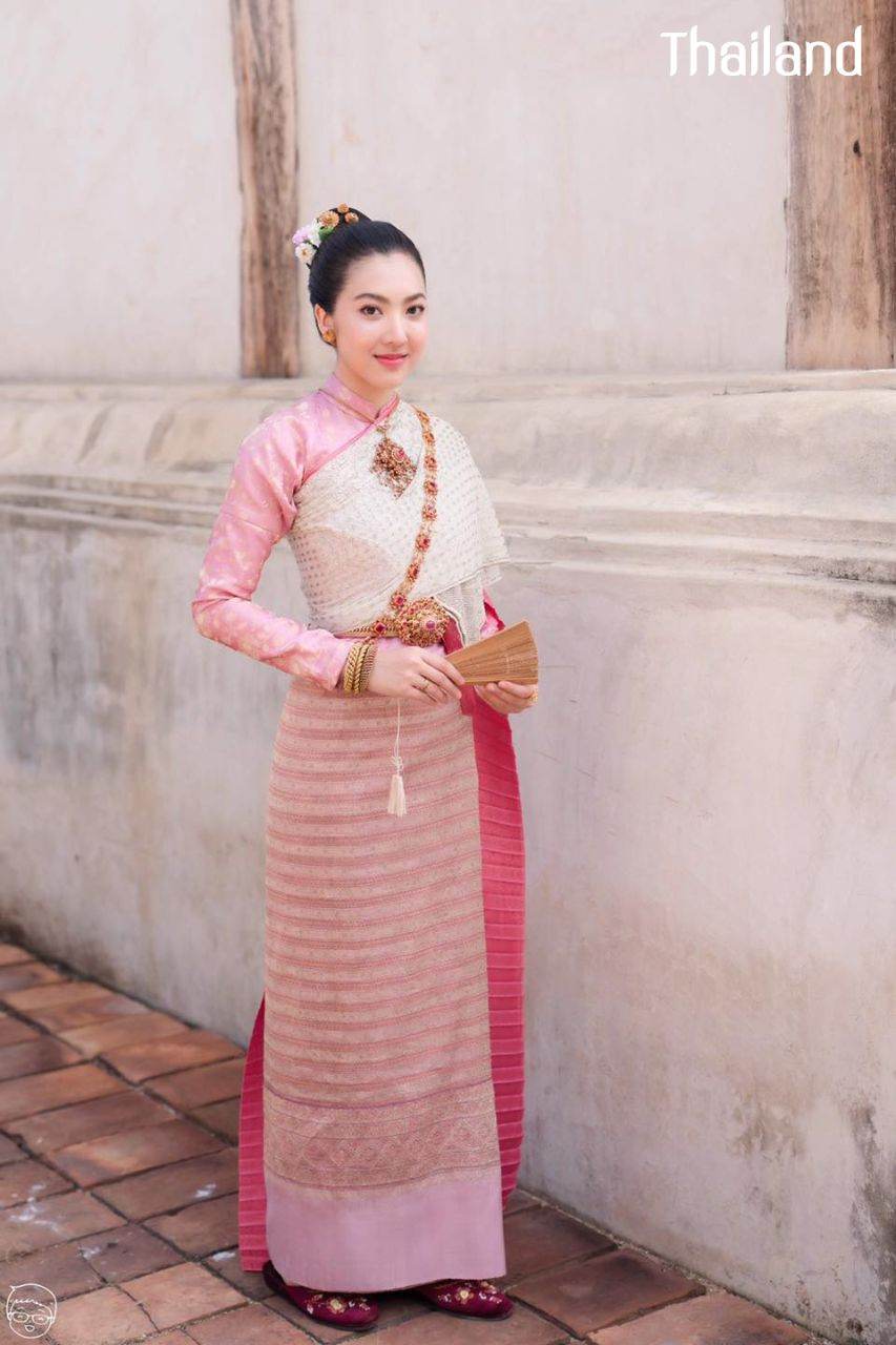 THAILAND 🇹🇭 | ล้านนา, Lanna traditional costume - Tai Yuan ethnic.