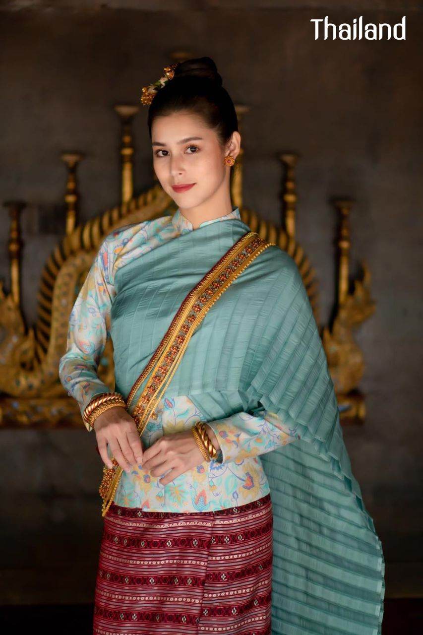 THAILAND 🇹🇭 | ล้านนา, Lanna traditional costume - Tai Yuan ethnic.