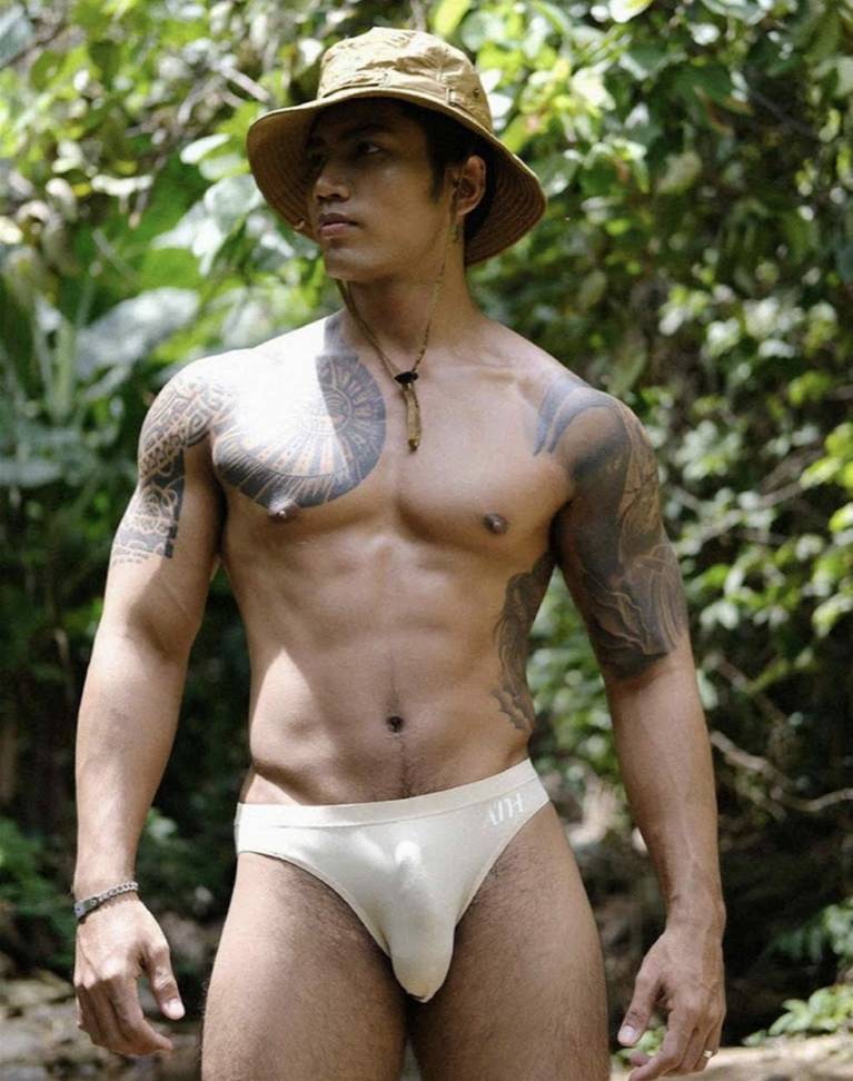 ฉุดกระชากแล้วลากเข้าป่า