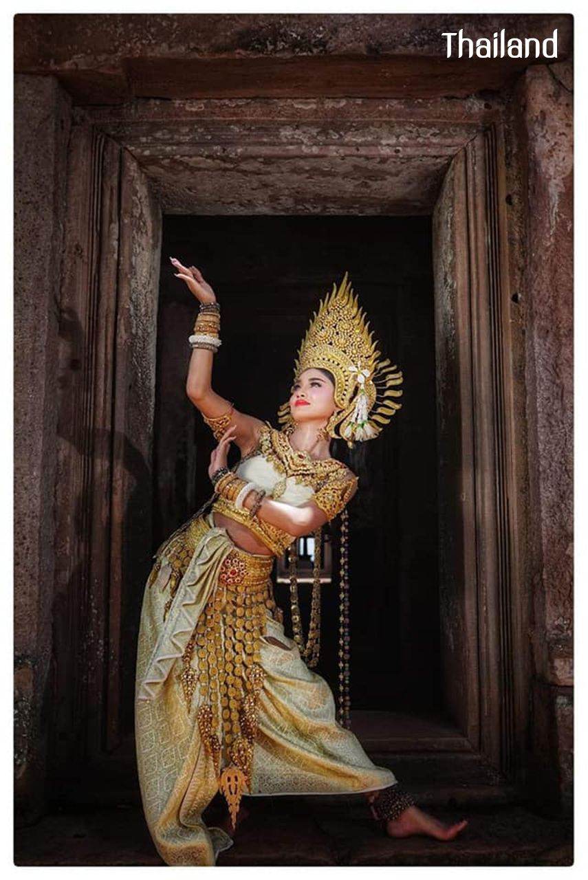 THAILAND ðđð | Thai Apsara "āļāļēāļāļāļąāļāļŠāļĢ āđāļŦāđāļāļāļāļĄāļĢāļļāđāļ āļ.āļāļļāļĢāļĩāļĢāļąāļĄāļĒāđ"