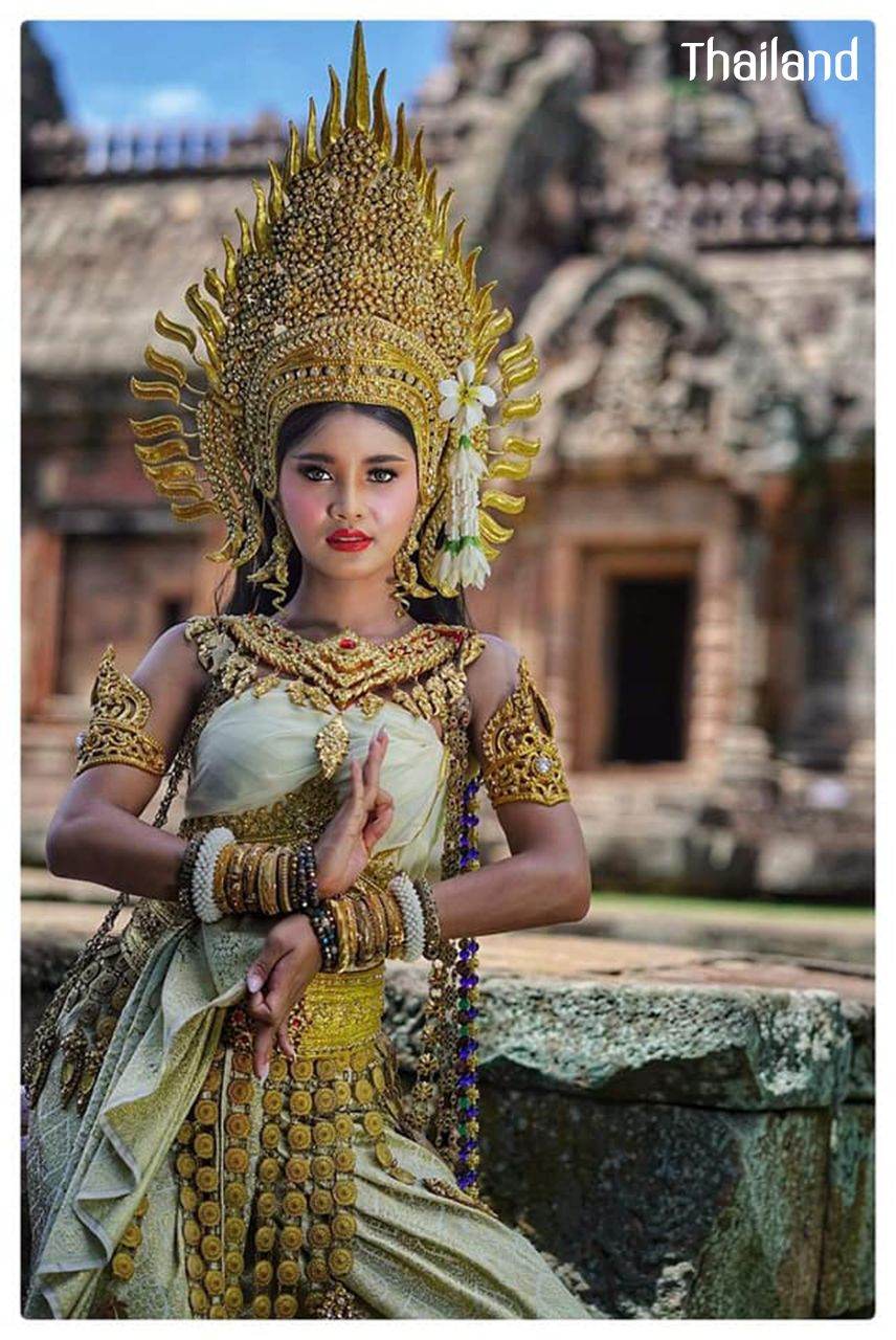 THAILAND ðđð | Thai Apsara "āļāļēāļāļāļąāļāļŠāļĢ āđāļŦāđāļāļāļāļĄāļĢāļļāđāļ āļ.āļāļļāļĢāļĩāļĢāļąāļĄāļĒāđ"
