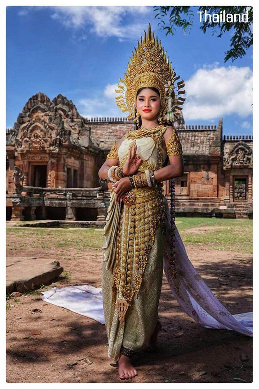 THAILAND ðđð | Thai Apsara "āļāļēāļāļāļąāļāļŠāļĢ āđāļŦāđāļāļāļāļĄāļĢāļļāđāļ āļ.āļāļļāļĢāļĩāļĢāļąāļĄāļĒāđ"