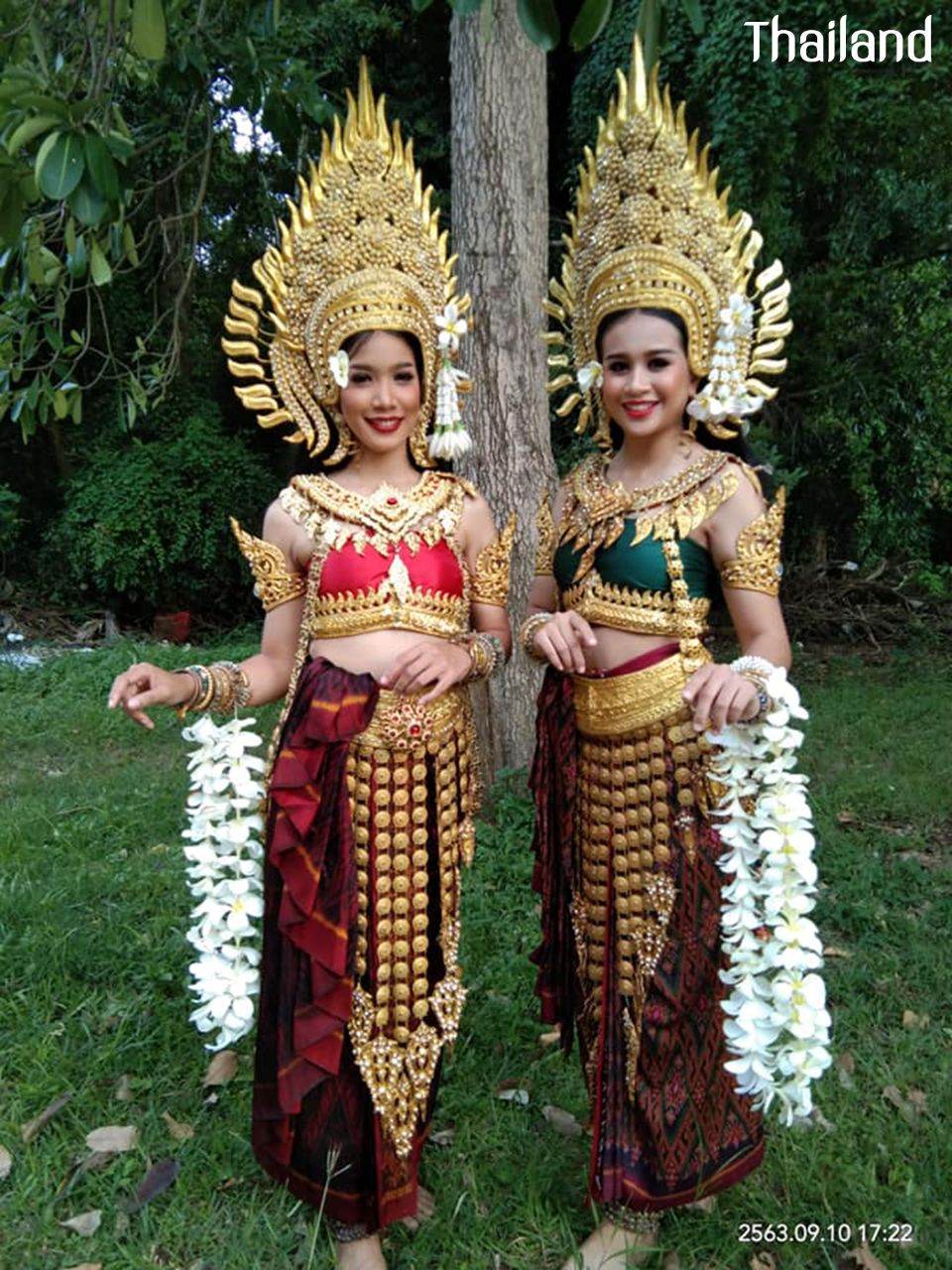 THAILAND ðđð | Thai Apsara "āļāļēāļāļāļąāļāļŠāļĢ āđāļŦāđāļāļāļāļĄāļĢāļļāđāļ āļ.āļāļļāļĢāļĩāļĢāļąāļĄāļĒāđ"