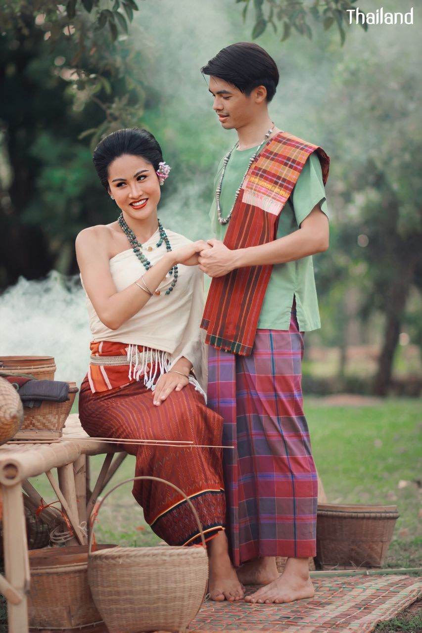 เขมรถิ่นไทย or ขะแมร์ลือ