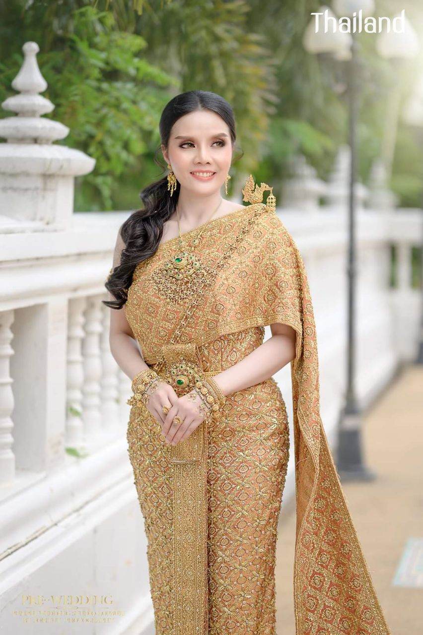 THAILAND 🇹🇭 | Thai wedding dress, ชุดไทยวิวาห์