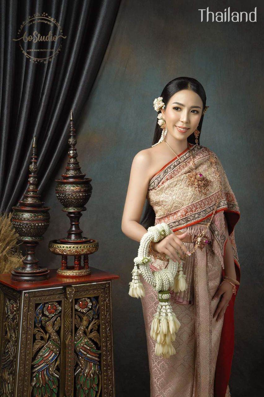 THAILAND 🇹🇭 | Thai wedding dress, ชุดไทยวิวาห์