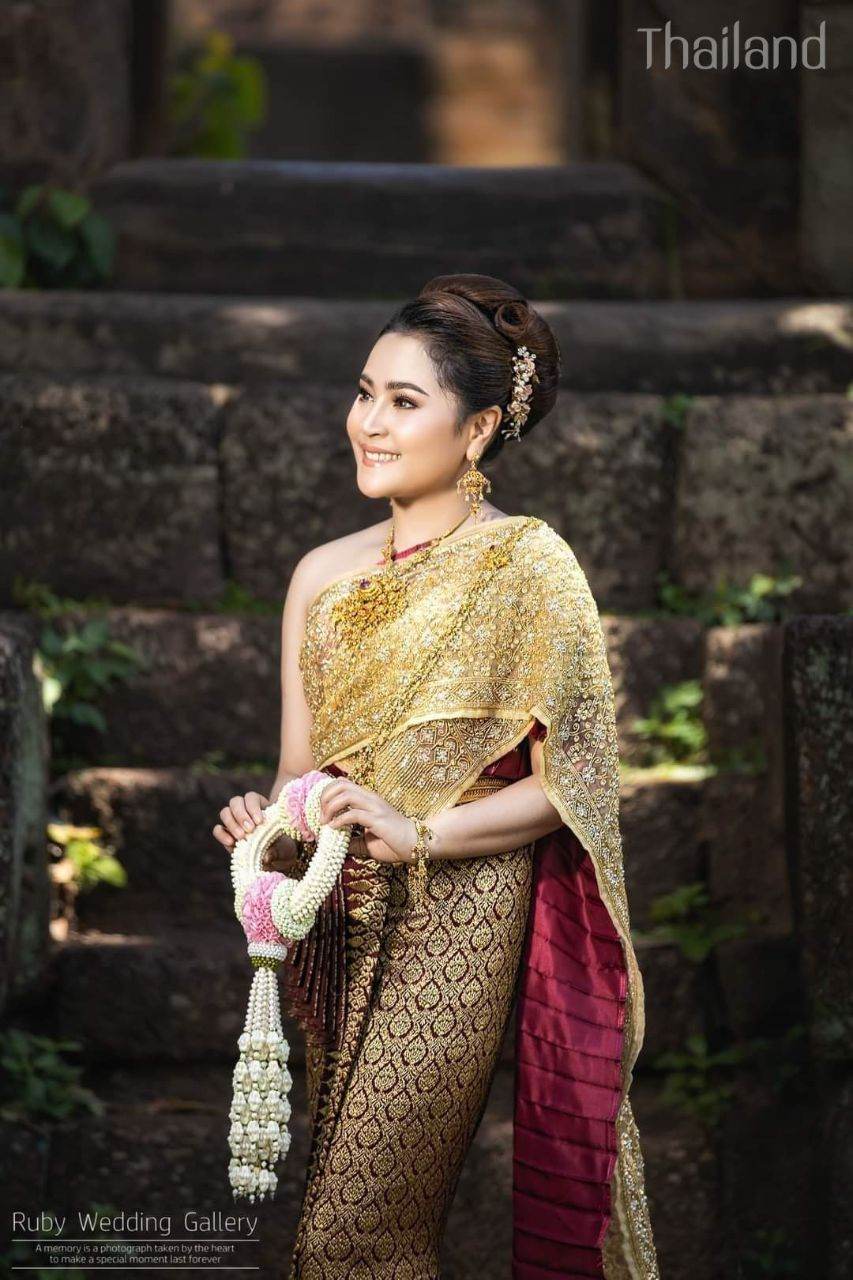 THAILAND 🇹🇭 | Thai wedding dress, ชุดไทยวิวาห์