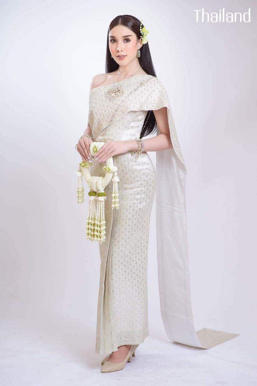 THAILAND 🇹🇭 | Thai wedding dress, ชุดไทยวิวาห์