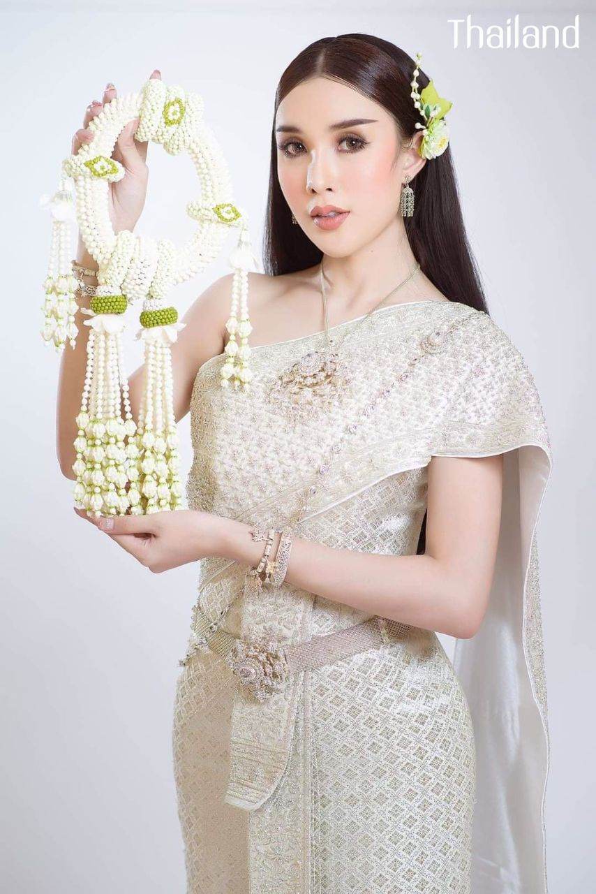 THAILAND 🇹🇭 | Thai wedding dress, ชุดไทยวิวาห์