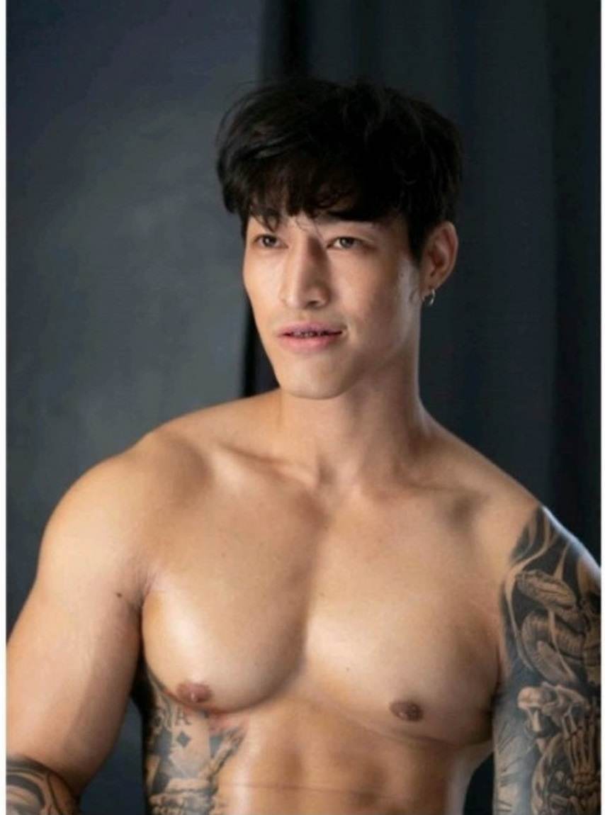 หนุ่มหล่อขึ้นปก 795.19
