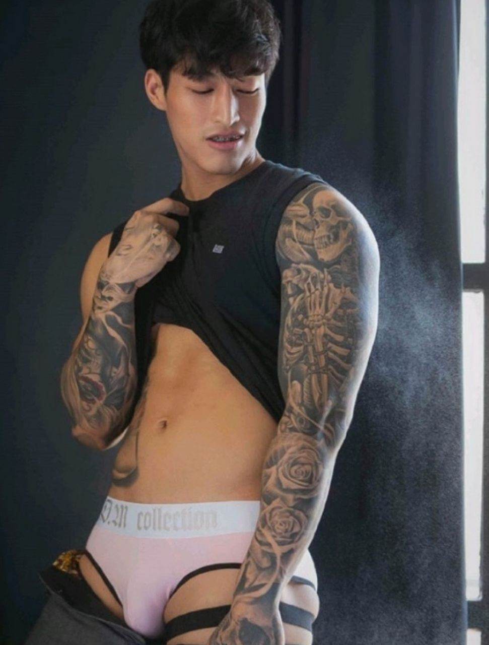 หนุ่มหล่อขึ้นปก 795.19