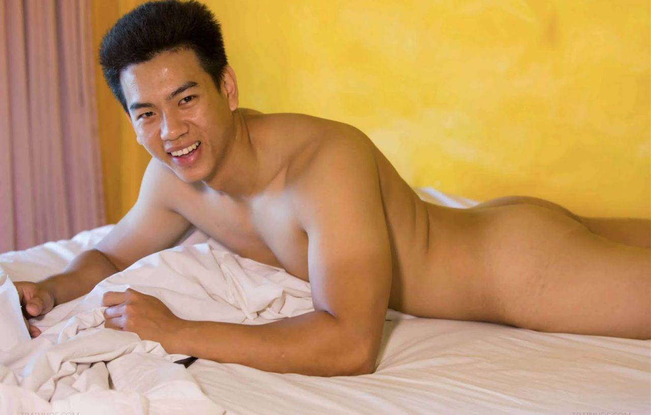 หนุ่มหล่อขึ้นปก 864.6