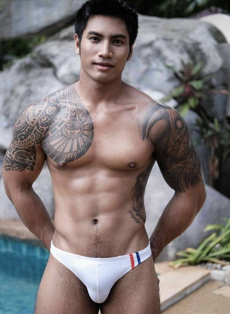หนุ่มหล่อขึ้นปก 866.1