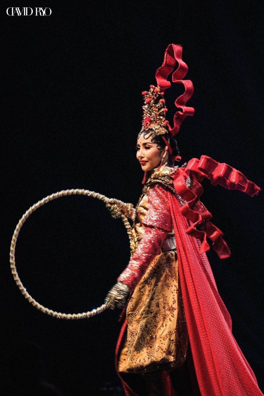 THAILAND 🇹🇭 | Thai dresses on stage, The beauty pageant in 77 provinces of Miss Grand Thailand 2020.