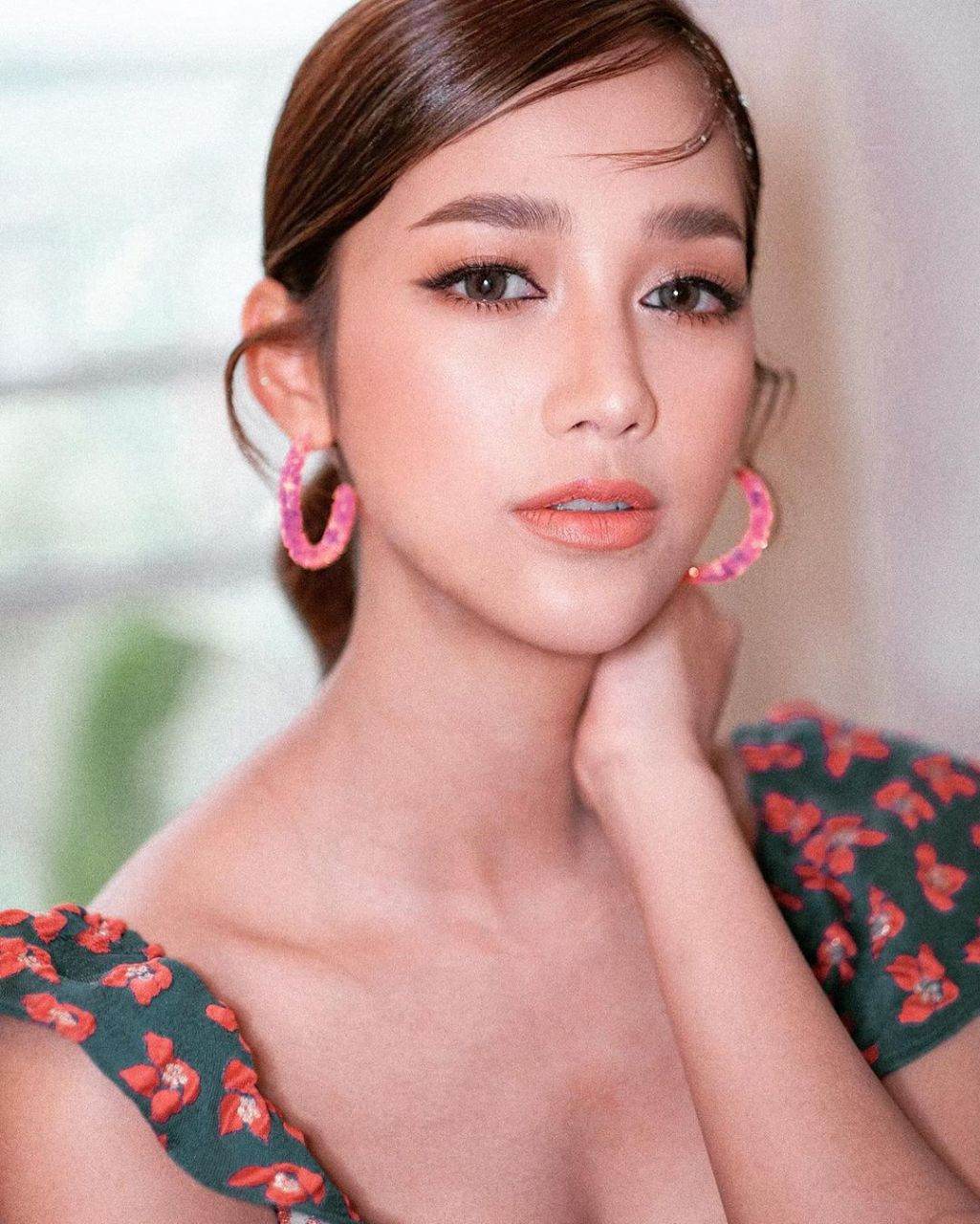 20นางเอกที่เคยเป็น"เจ๊ดัน"พระเอกใหม่"ในวงการบันเทิงมีใครบ้างมาดูกัน