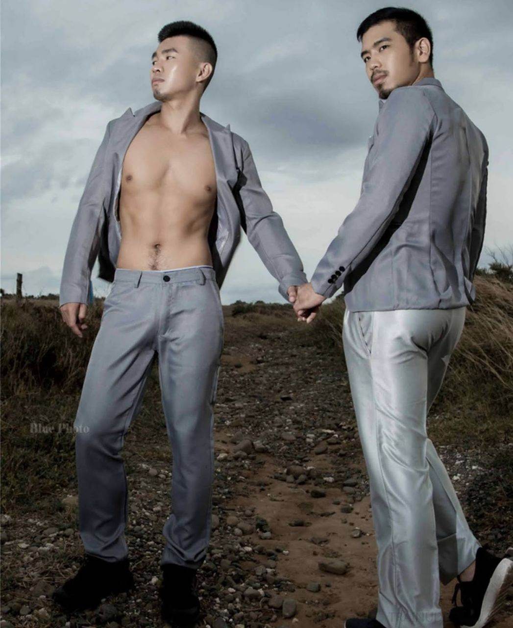 หนุ่มหล่อขึ้นปก 873.1