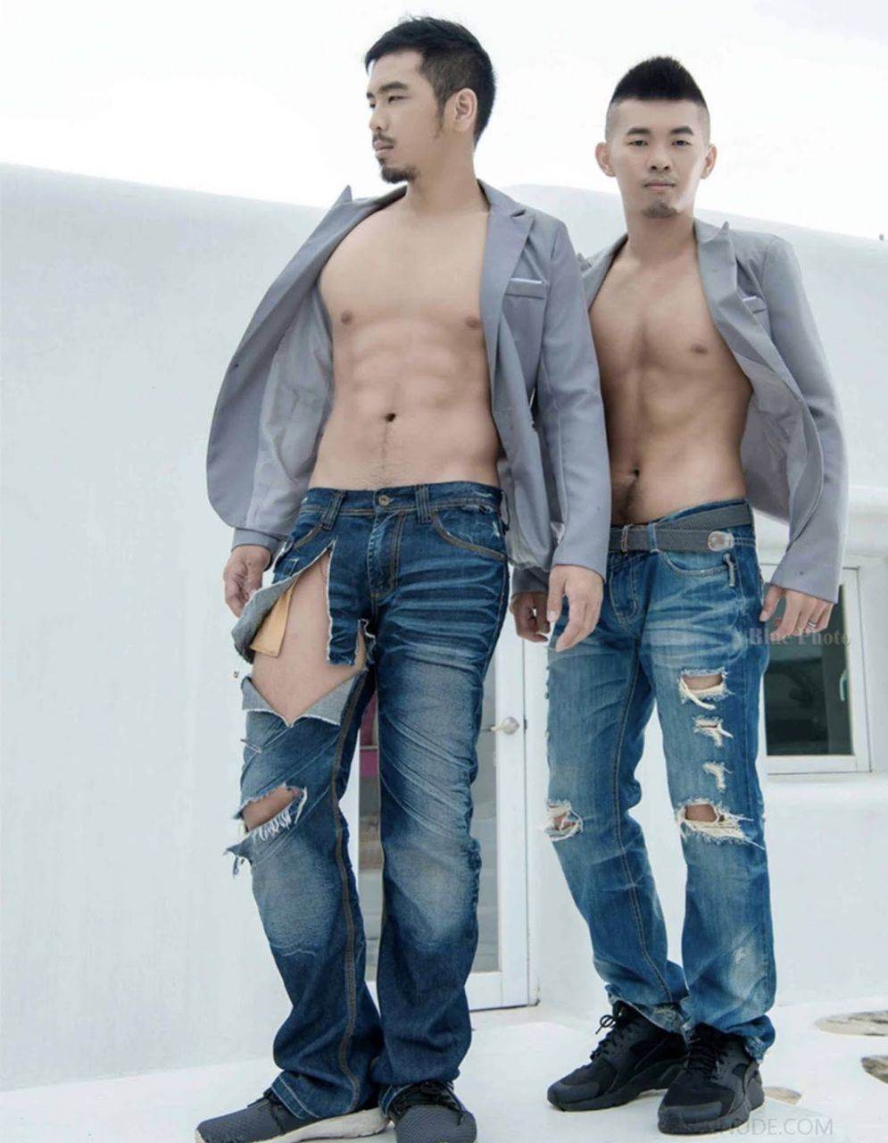 หนุ่มหล่อขึ้นปก 873.1