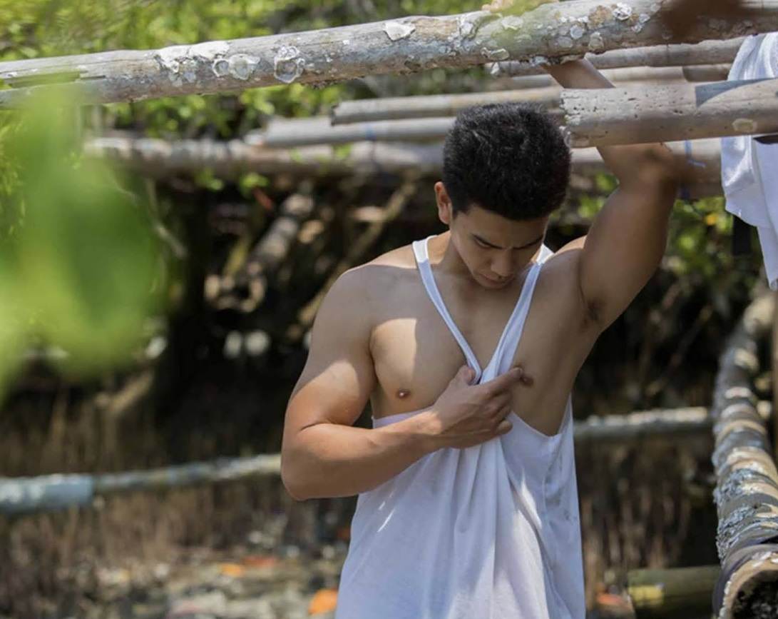 หนุ่มหล่อขึ้นปก 864.7