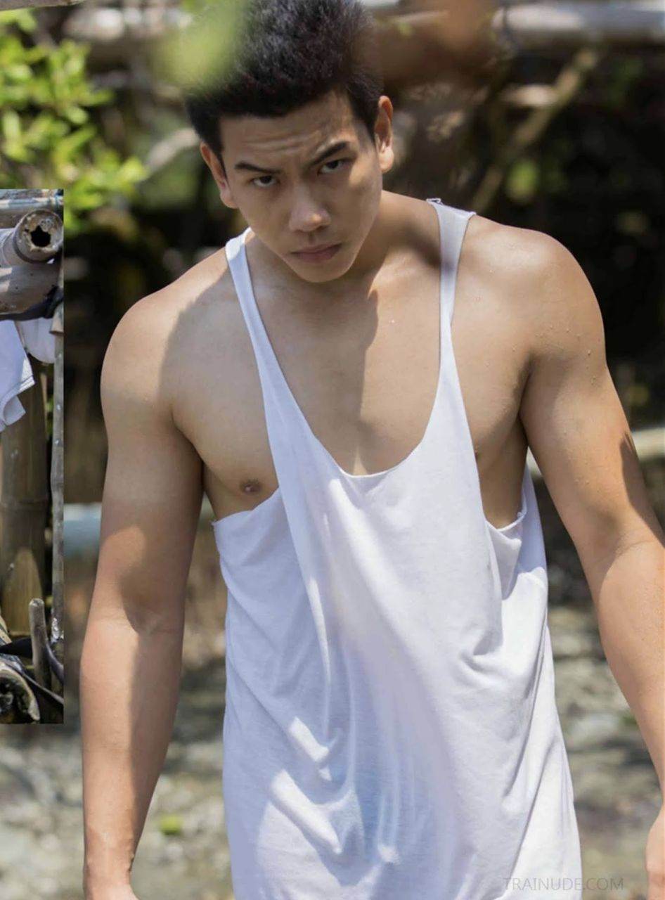 หนุ่มหล่อขึ้นปก 864.7
