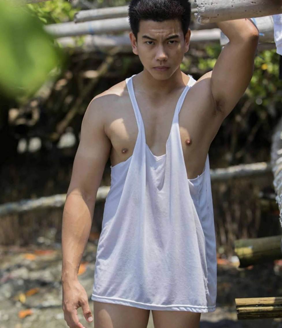 หนุ่มหล่อขึ้นปก 864.7