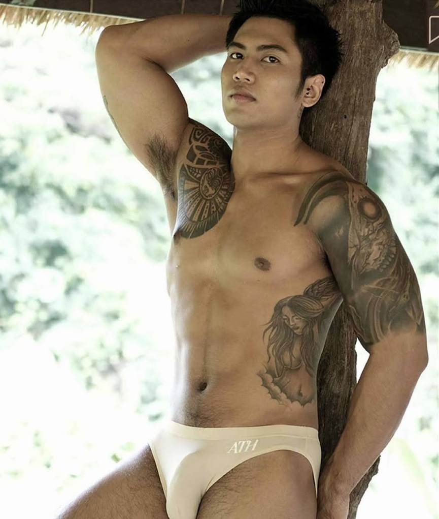 หนุ่มหล่อขึ้นปก 866.2