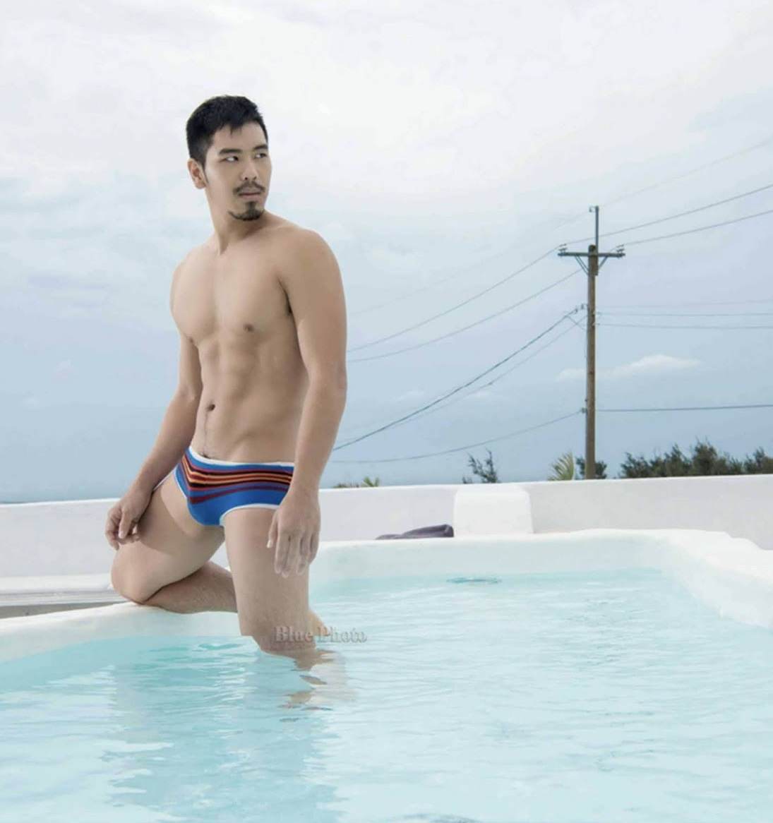 หนุ่มหล่อขึ้นปก 873.2