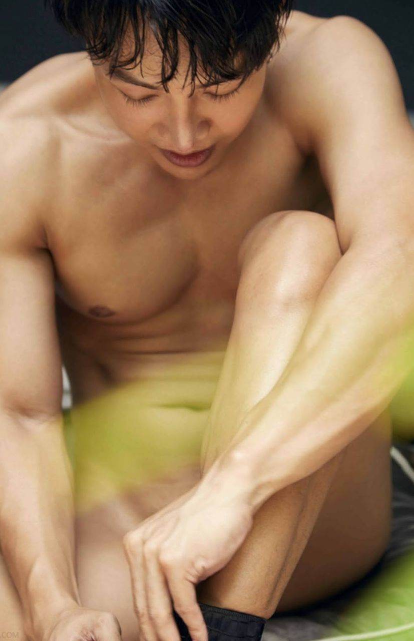 หนุ่มหล่อขึ้นปก 870.2