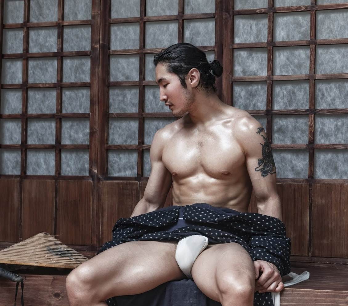 หนุ่มหล่อขึ้นปก 871.2
