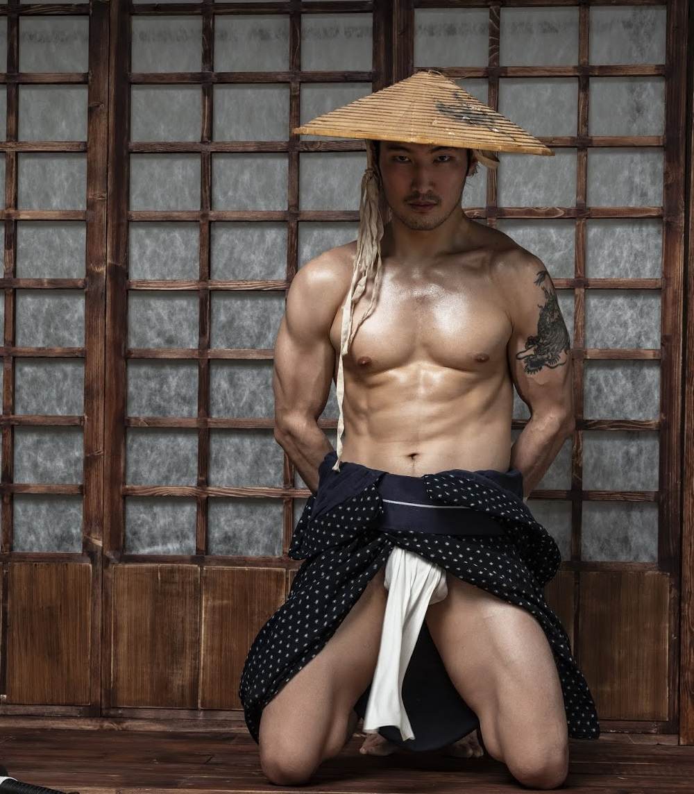 หนุ่มหล่อขึ้นปก 871.2