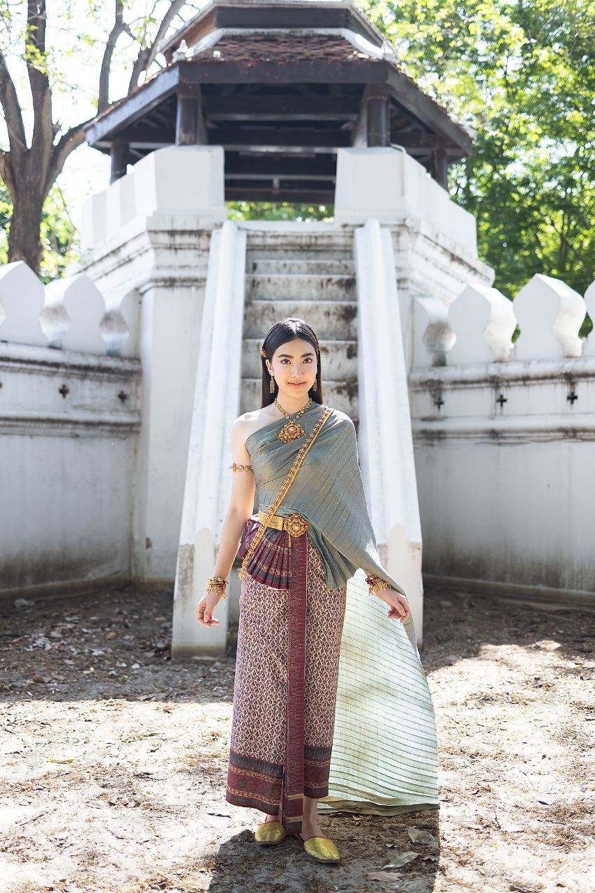 Thailand 🇹🇭 | Thai traditional costume, ชุดไทย