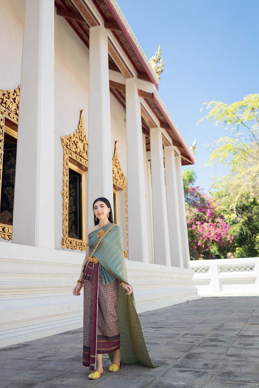 Thailand 🇹🇭 | Thai traditional costume, ชุดไทย