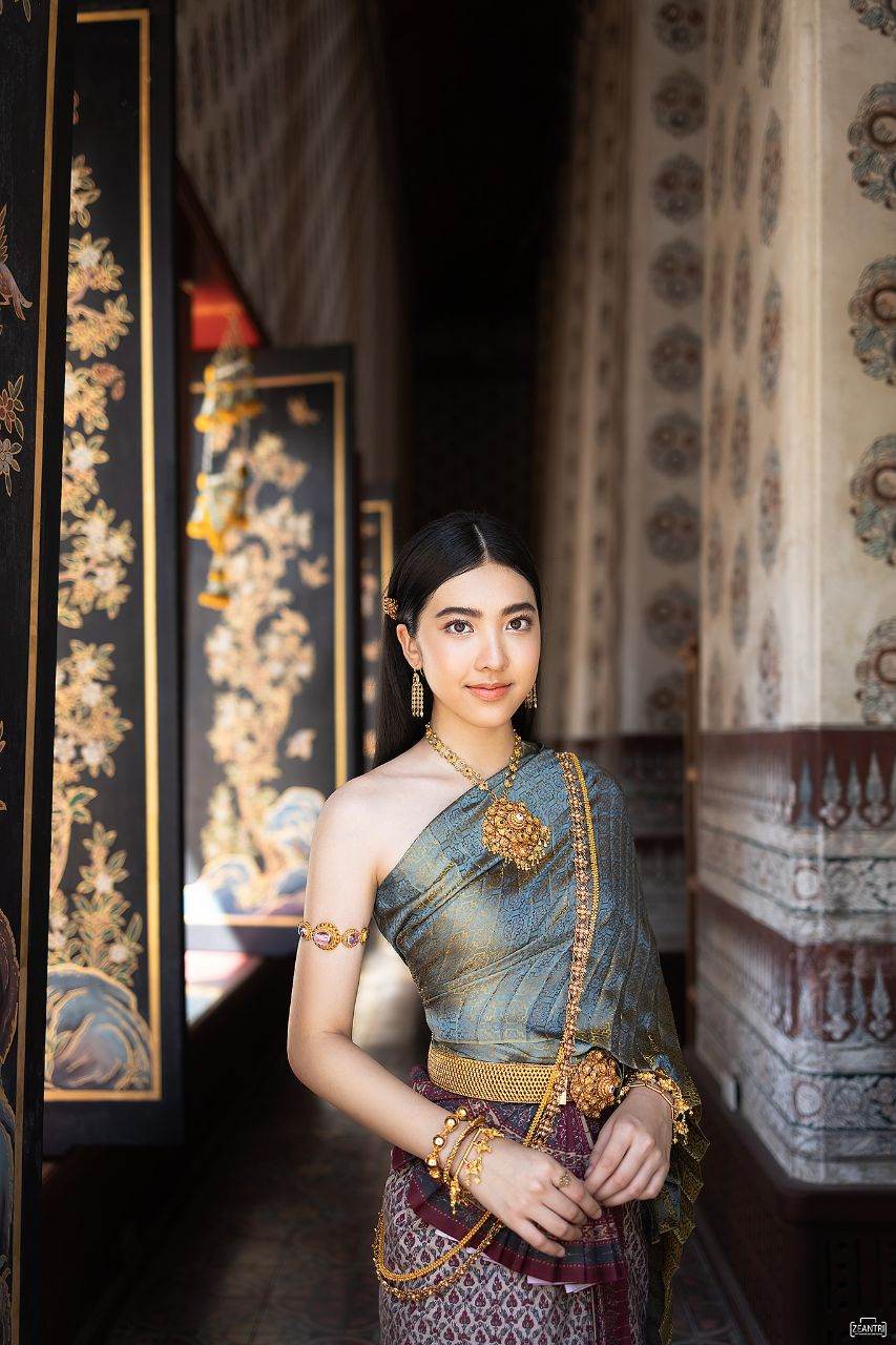 Thailand 🇹🇭 | Thai traditional costume, ชุดไทย