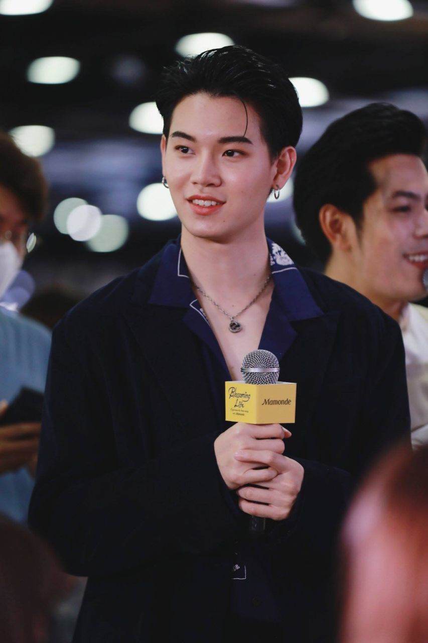 SPECIAL SET " ฉันรักเค้าหนุ่มไทบ้าน "  : 5