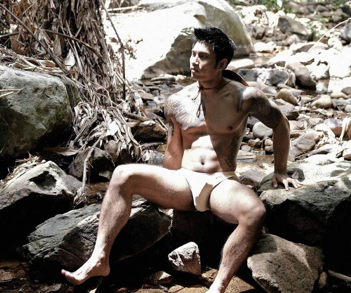 หนุ่มหล่อขึ้นปก 866.4