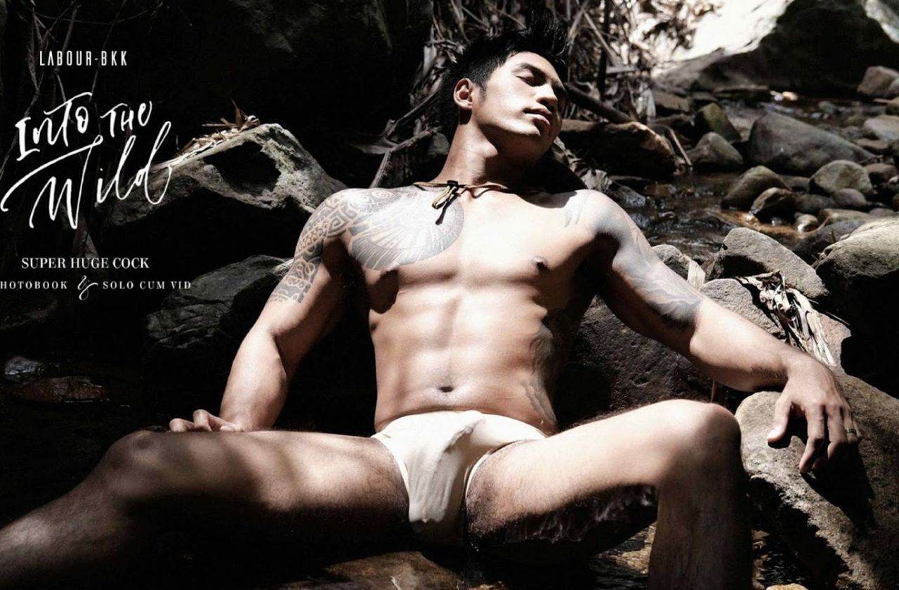 หนุ่มหล่อขึ้นปก 866.4